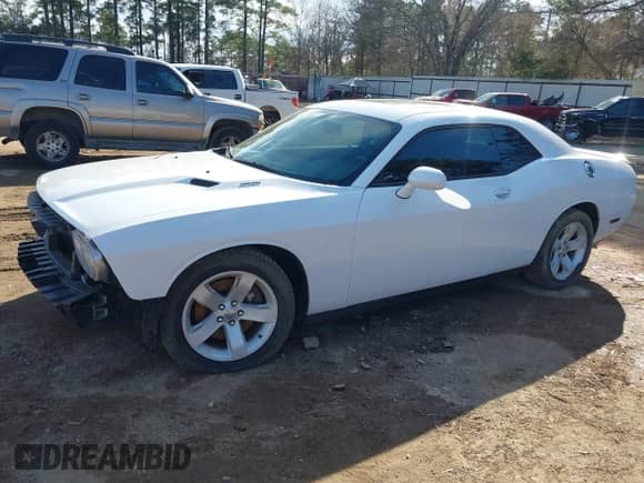 2013 Dodge Challenger R/T with VIN 2C3CDYBT5DH705034, listed as a IAAI auction lot 41701024 with 163,110 mi miles and . Bid and sale history available at DreamBid. Image 17.