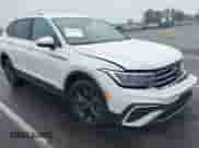 2024 Volkswagen Tiguan SE с VIN 3VV2B7AX0RM047340, выставлен на аукционе IAAI как лот 42502249 с пробегом 8 429 миль миль и . История ставок и продаж доступна на DreamBid. Изображение 1.