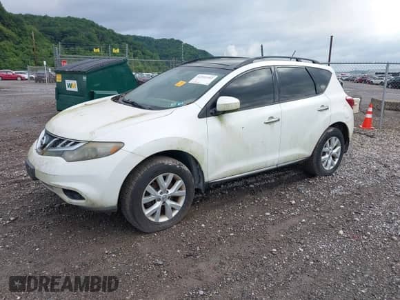 2012 Nissan Murano SL z VIN JN8AZ1MW1CW218002, wystawiony jako IAAI lot #42551102 z przebiegiem 162 524 mil mil oraz . Historia ofert i sprzedaży dostępna na DreamBid. Obrazek 2.