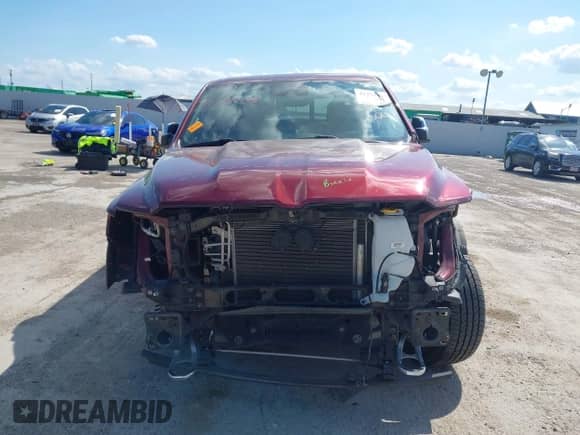 2020 Ram 1500 Limited z VIN 1C6RREHT3LN319285, wystawiony jako IAAI lot #42399428 z przebiegiem 132 969 mil mil oraz . Historia ofert i sprzedaży dostępna na DreamBid. Obrazek 12.