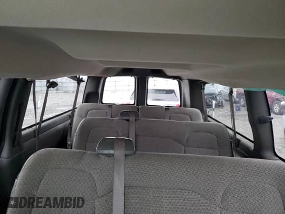 2019 Chevrolet Express Passenger LT с VIN 1GAZGPFG5K1227870, выставлен на аукционе Copart как лот 47118965 с пробегом 65 464 миль миль и Списание • Salvage title. История ставок и продаж доступна на DreamBid. Изображение 10.