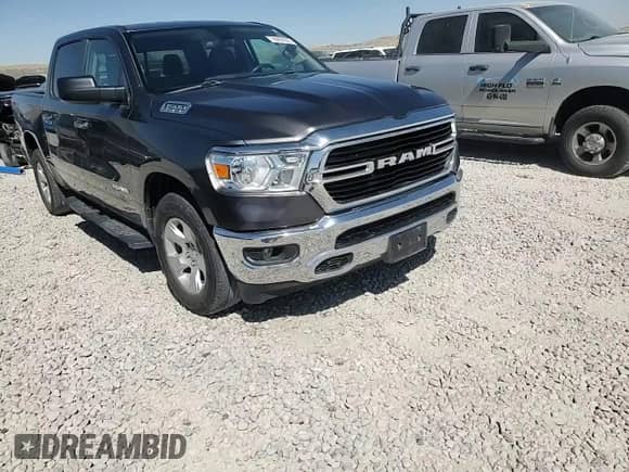 2020 Ram 1500 Lone Star z VIN 1C6RREFT2LN372496, wystawiony jako Copart lot #66883505 z przebiegiem 46 043 mil mil oraz Szkoda całkowita • Salvage title. Historia ofert i sprzedaży dostępna na DreamBid. Obrazek 13.