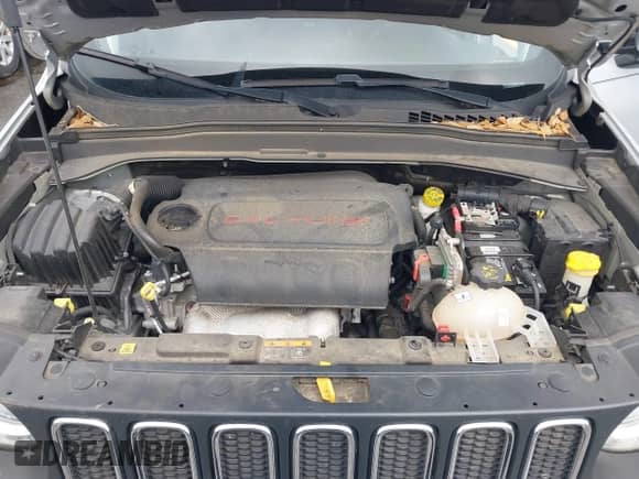 2018 Jeep Renegade Latitude with VIN ZACCJABB5JPH38323, listed as a IAAI auction lot 42938432 with 67,697 mi miles and . Bid and sale history available at DreamBid. Image 10.