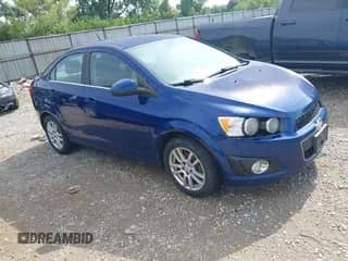 2013 Chevrolet Sonic LT с VIN 1G1JC5SH9D4172157, выставлен на аукционе IAAI как лот 42797810 с пробегом 177 243 миль миль и . История ставок и продаж доступна на DreamBid. Изображение 1.