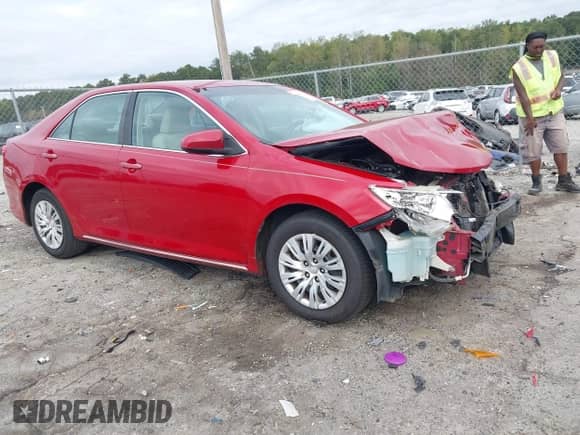 2013 Toyota Camry SE с VIN 4T1BF1FK1DU694648, выставлен на аукционе IAAI как лот 43417258 с пробегом 141 526 миль миль и . История ставок и продаж доступна на DreamBid. Изображение 1.