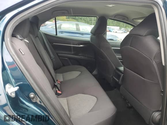 2021 Toyota Camry LE z VIN 4T1C11AK4MU604970, wystawiony jako Copart lot #68427875 z przebiegiem 41 749 mil mil oraz Szkoda całkowita • Salvage title. Historia ofert i sprzedaży dostępna na DreamBid. Obrazek 10.