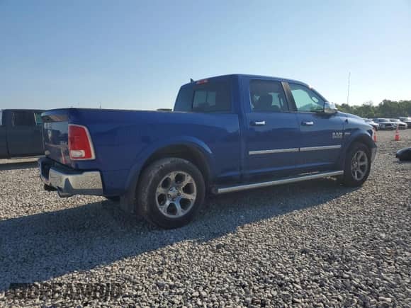2015 Ram 1500 Laramie z VIN 1C6RR7VT3FS739991, wystawiony jako Copart lot #65370555 z przebiegiem 112 944 mil mil oraz Szkoda całkowita • Salvage title. Historia ofert i sprzedaży dostępna na DreamBid. Obrazek 3.