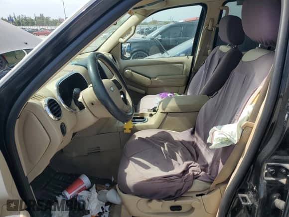 2006 Ford Explorer XLT с VIN 1FMEU73E26UB70870, выставлен на аукционе Copart как лот 70656335 с пробегом 203 258 миль миль и Списание • Salvage title. История ставок и продаж доступна на DreamBid. Изображение 7.