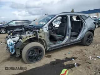 2023 Chevrolet Blazer LT с VIN 3GNKBDRS1PS208641, выставлен на аукционе Copart как лот 52605325 с пробегом Не указан миль и На запчасти • Non repairable. История ставок и продаж доступна на DreamBid. Изображение 1.