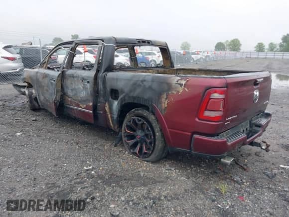 2019 Ram 1500 Limited z VIN 1C6SRFHT6KN594249, wystawiony jako IAAI lot #42182115 z przebiegiem Nie podano mil oraz . Historia ofert i sprzedaży dostępna na DreamBid. Obrazek 3.