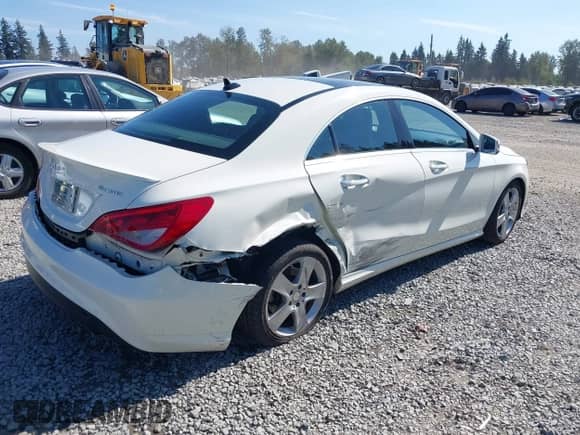 2016 Mercedes-Benz CLA 250 with VIN WDDSJ4GB2GN372656, listed as a IAAI auction lot 43252603 with 140,978 mi miles and . Bid and sale history available at DreamBid. Image 4.