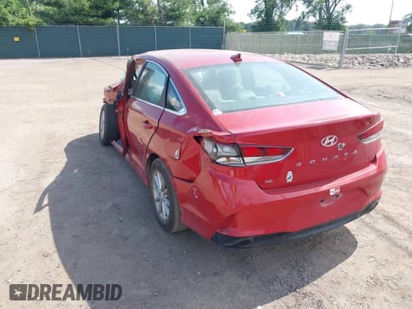 2018 Hyundai Sonata SE с VIN 5NPE24AF1JH606504, выставлен на аукционе IAAI как лот 42820000 с пробегом Не указан миль и . История ставок и продаж доступна на DreamBid. Изображение 3.