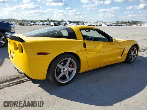 2005 Chevrolet Corvette с VIN 1G1YY24U055117410, выставлен на аукционе Copart как лот 84046495 с пробегом 48 114 миль миль и Чистый • Clean title. История ставок и продаж доступна на DreamBid. Изображение 3.