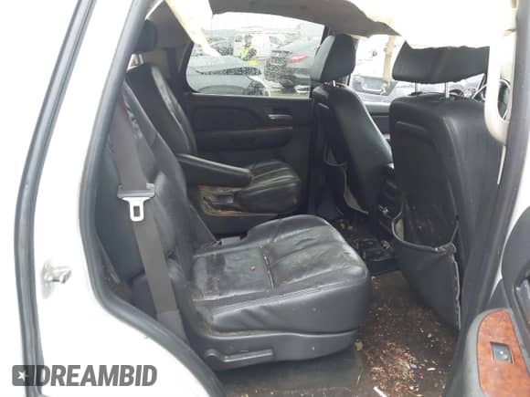 2007 Chevrolet Tahoe LT with VIN 1GNFK13047J385192, listed as a IAAI auction lot 41036949 with Not provided miles and . Bid and sale history available at DreamBid. Image 8.
