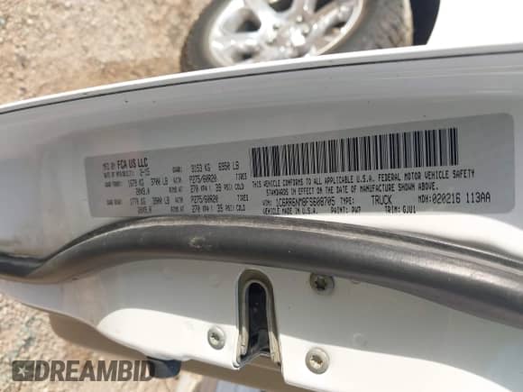 2015 Ram 1500 Laramie z VIN 1C6RR6NM8FS608705, wystawiony jako IAAI lot #43003891 z przebiegiem 182 486 mil mil oraz . Historia ofert i sprzedaży dostępna na DreamBid. Obrazek 9.