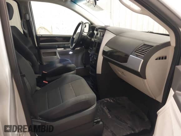 2009 Dodge Grand Caravan SXT with VIN 2D8HN54199R671630, listed as a IAAI auction lot 42836838 with 178,272 mi miles and . Bid and sale history available at DreamBid. Image 5.