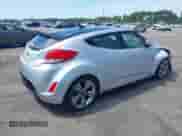 2012 Hyundai Veloster w/Gray Int z VIN KMHTC6AD0CU049684, wystawiony jako IAAI lot #43132772 z przebiegiem 114 146 mil mil oraz . Historia ofert i sprzedaży dostępna na DreamBid. Obrazek 4.
