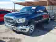 2021 Ram 1500 Lone Star z VIN 1C6SRFFT2MN634705, wystawiony jako IAAI lot #41766574 z przebiegiem 111 458 mil mil oraz . Historia ofert i sprzedaży dostępna na DreamBid. Obrazek 18.