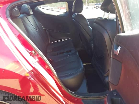 2013 Hyundai Veloster Turbo с VIN KMHTC6AE2DU164913, выставлен на аукционе IAAI как лот 43360263 с пробегом 166 585 миль миль и . История ставок и продаж доступна на DreamBid. Изображение 8.