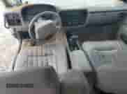 1996 Chevrolet Caprice 1SA Special Value z VIN 1G1BL52P8TR141169, wystawiony jako Copart lot #57903565 z przebiegiem Nie podano mil oraz Szkoda całkowita • Salvage title. Historia ofert i sprzedaży dostępna na DreamBid. Obrazek 8.