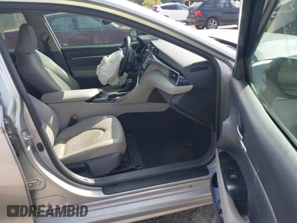 2019 Toyota Camry SE z VIN 4T1B11HK2KU785419, wystawiony jako IAAI lot #43286510 z przebiegiem 165 070 mil mil oraz . Historia ofert i sprzedaży dostępna na DreamBid. Obrazek 5.