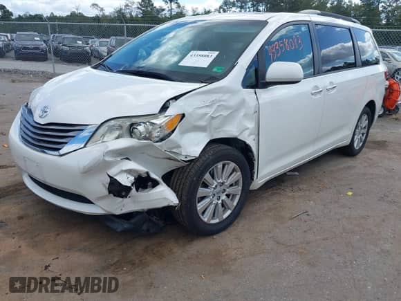 2017 Toyota Sienna XLE with VIN 5TDDZ3DC8HS162481, listed as a IAAI auction lot 43358083 with 117,390 mi miles and . Bid and sale history available at DreamBid. Image 2.