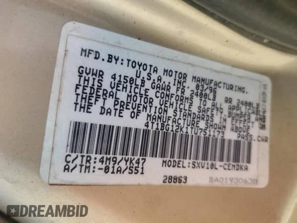 1996 Toyota Camry DX z VIN 4T1BG12K1TU751173, wystawiony jako Copart lot #69909135 z przebiegiem 134 247 mil mil oraz Szkoda całkowita • Salvage title. Historia ofert i sprzedaży dostępna na DreamBid. Obrazek 13.