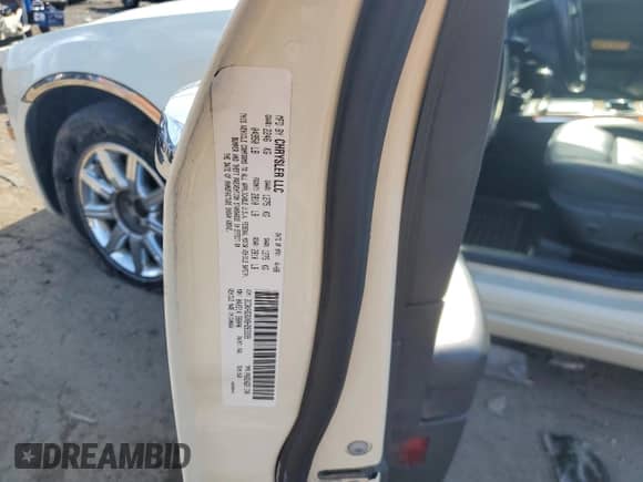 2008 Chrysler 300 Limited with VIN 2C3KA33GX8H283339, listed as a Copart auction lot 86157885 with 304,644 mi miles and Clean title. Bid and sale history available at DreamBid. Image 12.