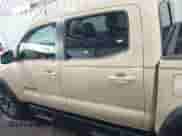 2019 Toyota Tacoma SR с VIN 3TMCZ5AN4KM210028, выставлен на аукционе IAAI как лот 43248744 с пробегом 54 047 миль миль и . История ставок и продаж доступна на DreamBid. Изображение 15.