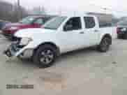 2011 Nissan Frontier Pro-4X z VIN 1N6AD0EV0BC442644, wystawiony jako IAAI lot #41797092 z przebiegiem 223 697 mil mil oraz . Historia ofert i sprzedaży dostępna na DreamBid. Obrazek 2.