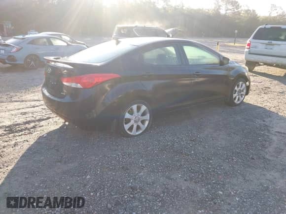 2011 Hyundai Elantra Limited с VIN KMHDH4AE8BU106067, выставлен на аукционе IAAI как лот 43444277 с пробегом 283 478 миль миль и . История ставок и продаж доступна на DreamBid. Изображение 4.