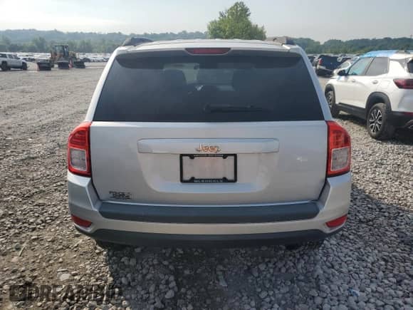 2011 Jeep Compass с VIN 1J4NT1FA9BD155431, выставлен на аукционе Copart как лот 66507495 с пробегом Не указан миль и Чистый • Clean title. История ставок и продаж доступна на DreamBid. Изображение 6.