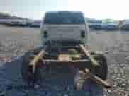 2017 Chevrolet Silverado 2500HD Work Truck z VIN 1GB1CUEG4HF202250, wystawiony jako Copart lot #58147605 z przebiegiem 119 102 mil mil oraz Szkoda całkowita • Salvage title. Historia ofert i sprzedaży dostępna na DreamBid. Obrazek 6.