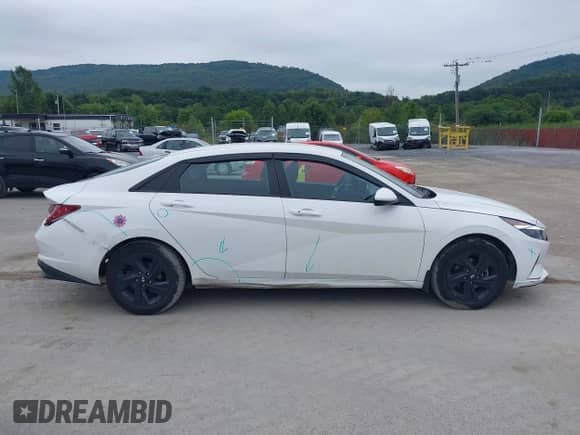 2023 Hyundai Elantra Blue z VIN KMHLM4AJ5PU078353, wystawiony jako IAAI lot #43017743 z przebiegiem 55 078 mil mil oraz . Historia ofert i sprzedaży dostępna na DreamBid. Obrazek 13.