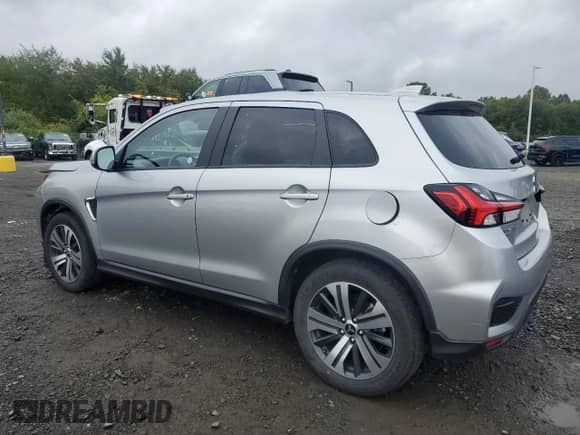 2024 Mitsubishi Outlander S с VIN JA4ARUAU8RU007345, выставлен на аукционе Copart как лот 84031135 с пробегом 47 264 миль миль и Списание • Salvage title. История ставок и продаж доступна на DreamBid. Изображение 2.