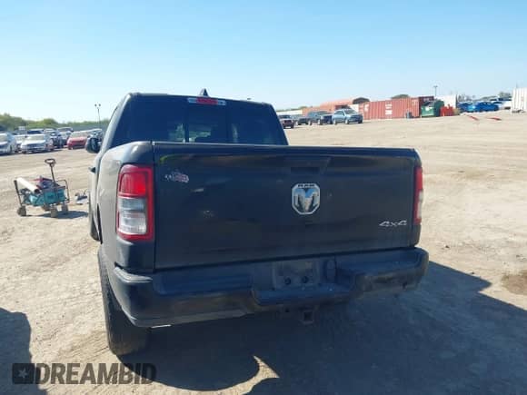 2023 Ram 1500 Tradesman z VIN 1C6SRFGT4PN657325, wystawiony jako IAAI lot #40932007 z przebiegiem 42 639 mil mil oraz . Historia ofert i sprzedaży dostępna na DreamBid. Obrazek 16.