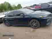 2021 Toyota Camry SE Nightshade z VIN 4T1T11AK9MU430894, wystawiony jako IAAI lot #43127250 z przebiegiem 80 059 mil mil oraz . Historia ofert i sprzedaży dostępna na DreamBid. Obrazek 13.