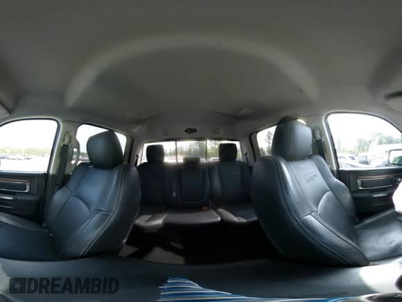 2015 Ram 1500 Laramie z VIN 1C6RR7NT3FS718378, wystawiony jako IAAI lot #42783033 z przebiegiem 106 361 mil mil oraz . Historia ofert i sprzedaży dostępna na DreamBid. Obrazek 18.