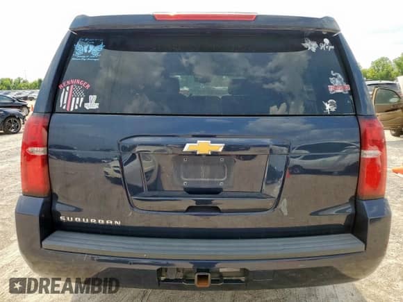 2019 Chevrolet Suburban LT с VIN 1GNSCHKC6KR130599, выставлен на аукционе Copart как лот 69143765 с пробегом 159 549 миль миль и Списание • Salvage title. История ставок и продаж доступна на DreamBid. Изображение 6.