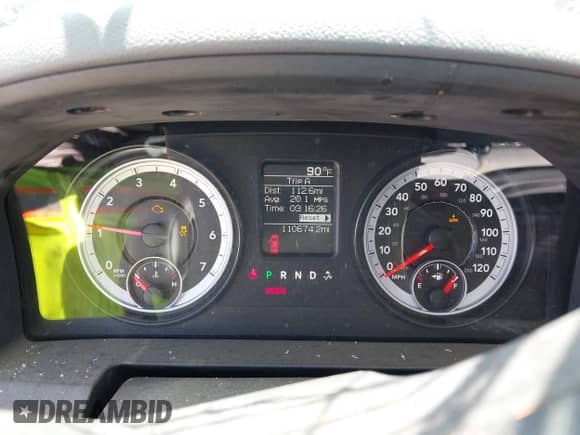 2014 Ram 1500 Express z VIN 1C6RR7FT2ES242928, wystawiony jako IAAI lot #42627180 z przebiegiem 110 674 mil mil oraz . Historia ofert i sprzedaży dostępna na DreamBid. Obrazek 7.