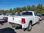 2017 Ram 1500 Tradesman z VIN 1C6RR7FG6HS820682, wystawiony jako IAAI lot #43322599 z przebiegiem 137 896 mil mil oraz . Historia ofert i sprzedaży dostępna na DreamBid. Obrazek 4.