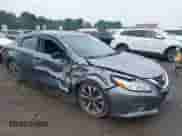 2016 Nissan Altima SV z VIN 1N4AL3APXGC274474, wystawiony jako IAAI lot #42860976 z przebiegiem 105 681 mil mil oraz . Historia ofert i sprzedaży dostępna na DreamBid. Obrazek 1.