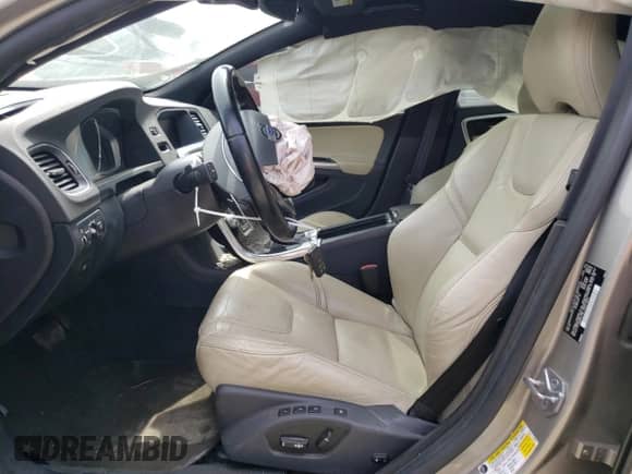 2015 Volvo S60 T6 Drive-E with VIN YV149MFK0F1351673, listed as a Copart auction lot 54271335 with 127,098 mi miles and Salvage title. Bid and sale history available at DreamBid. Image 7.
