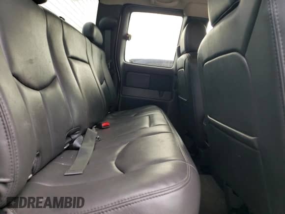 2005 GMC Sierra 1500 SLT z VIN 2GTEK19B251268196, wystawiony jako Copart lot #62707075 z przebiegiem 191 998 mil mil oraz Szkoda całkowita • Salvage title. Historia ofert i sprzedaży dostępna na DreamBid. Obrazek 10.