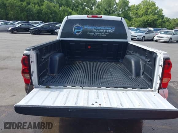 2007 Chevrolet Silverado 1500 LT3 с VIN 2GCEC13Z771164776, выставлен на аукционе IAAI как лот 42618476 с пробегом 318 318 миль миль и . История ставок и продаж доступна на DreamBid. Изображение 17.
