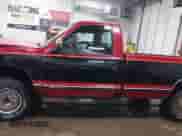 1990 GMC Sierra 1500 z VIN 1GTDK14K7LE522631, wystawiony jako IAAI lot #41424510 z przebiegiem 263 201 mil mil oraz . Historia ofert i sprzedaży dostępna na DreamBid. Obrazek 14.