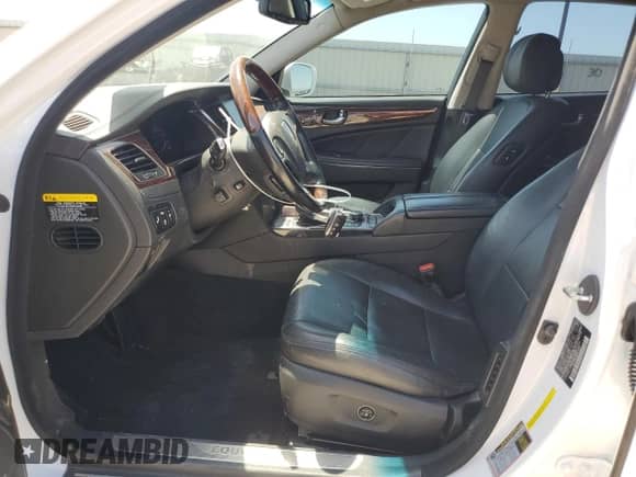 2016 Hyundai Equus Signature z VIN KMHGH4JH8GU106293, wystawiony jako Copart lot #52487525 z przebiegiem 121 696 mil mil oraz Szkoda całkowita • Salvage title. Historia ofert i sprzedaży dostępna na DreamBid. Obrazek 7.