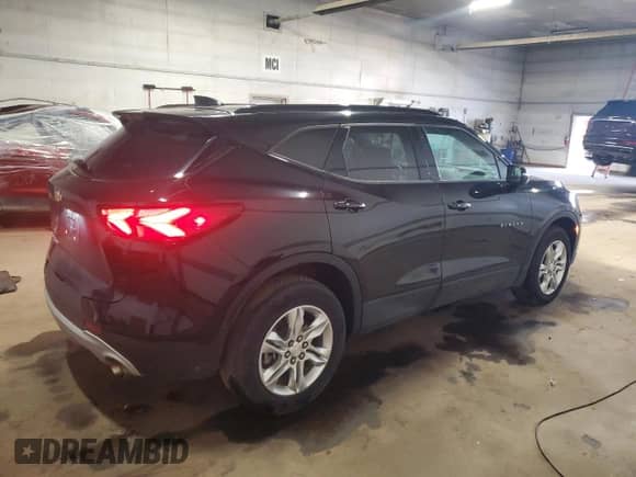 2020 Chevrolet Blazer LT с VIN 3GNKBHRS8LS627068, выставлен на аукционе Copart как лот 82254575 с пробегом 52 302 миль миль и Списание • Salvage title. История ставок и продаж доступна на DreamBid. Изображение 3.