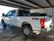 2017 Ford F-250 XL z VIN 1FT7X2B64HEB93517, wystawiony jako Copart lot #87439265 z przebiegiem 136 239 mil mil oraz Czysty tytuł • Clean title. Historia ofert i sprzedaży dostępna na DreamBid. Obrazek 2.