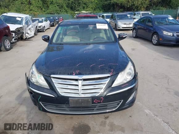 2013 Hyundai Genesis 3.8L with VIN KMHGC4DD7DU221972, listed as a IAAI auction lot 43141917 with 171,215 mi miles and . Bid and sale history available at DreamBid. Image 12.